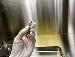 ワクチン分注作業2